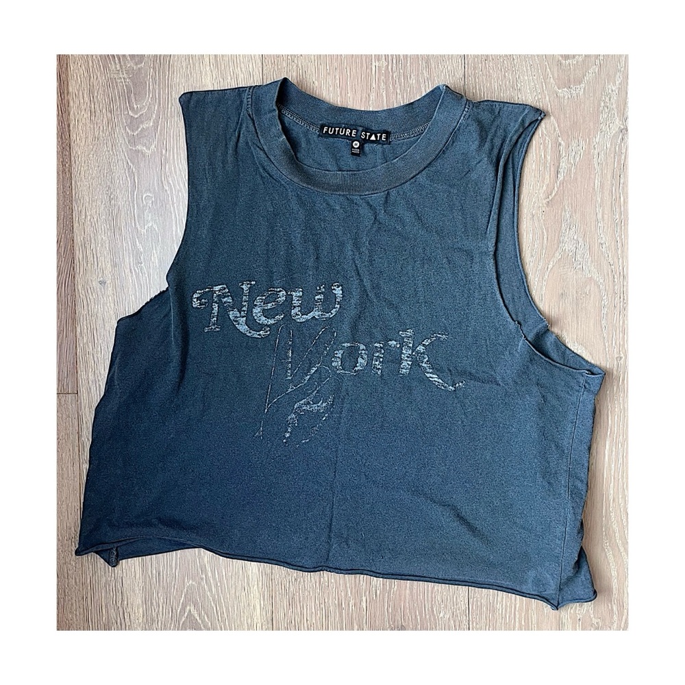UO {Future State} | New York peace sign cropped tank top